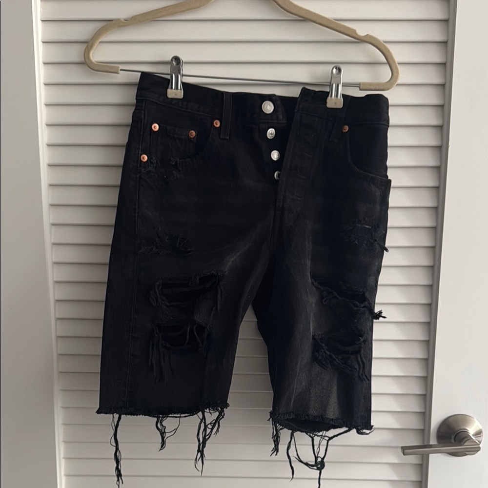 Levi's Black Distressed Women's Bermudas